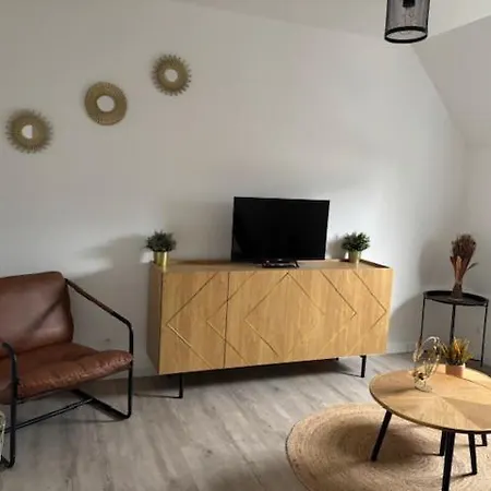 Montigny 2 Apartment